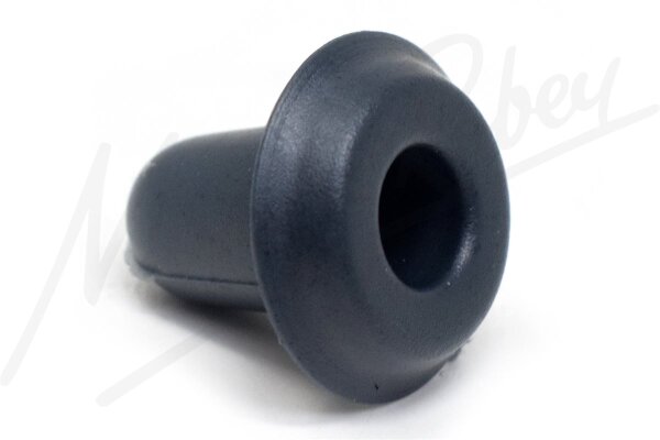 Push in Carpet Socket for Receiving Studs - Saloons / XJ